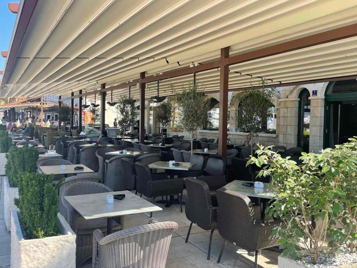 Hotel Astoria Tivat Exterior photo